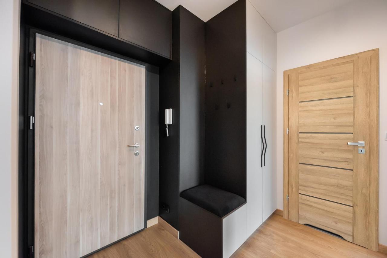 Apartament Wola Skwer Happy